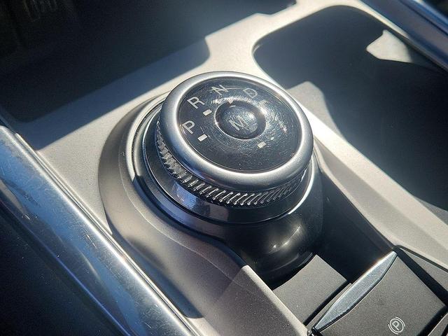 Photo of 2020 Iconic Silver Metallic Ford Explorer