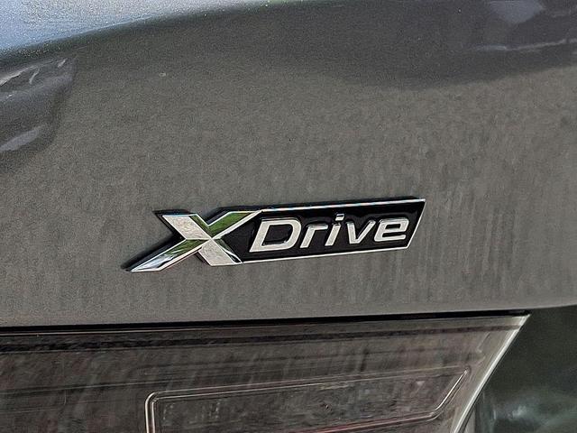 Photo of 2025 Skyscraper Grey Metallic BMW 330