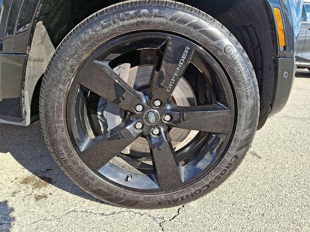 Photo of 2024 Santorini Black Metallic Land Rover Defender