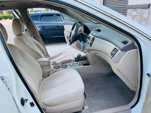 Photo of 2007 WHITE Kia Optima