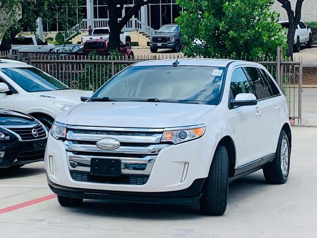 Photo of 2013 White Platinum Tri-Coat Metallic Ford Edge