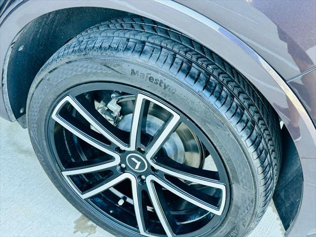 Photo of 2016 Midnight Amethyst Metallic Buick Envision