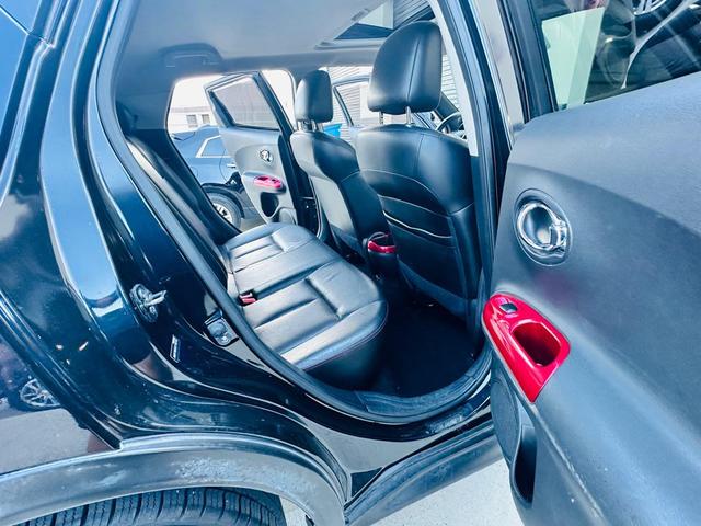 Photo of 2012 Sapphire Black Nissan Juke
