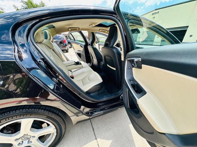 Photo of 2013 BLACK Volvo S60