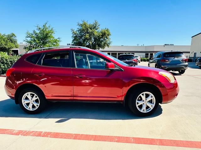 Photo of 2008 Venom Red Pearl Nissan Rogue