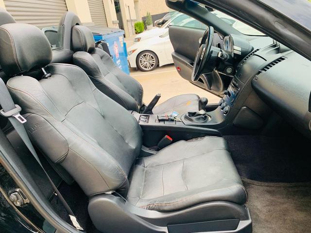 Photo of 2004 Super Black Nissan 350Z