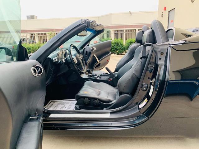 Photo of 2004 Super Black Nissan 350Z