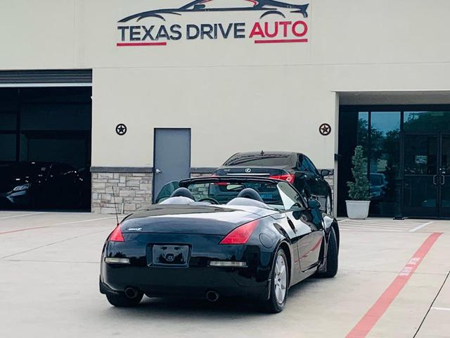 Photo of 2004 Super Black Nissan 350Z