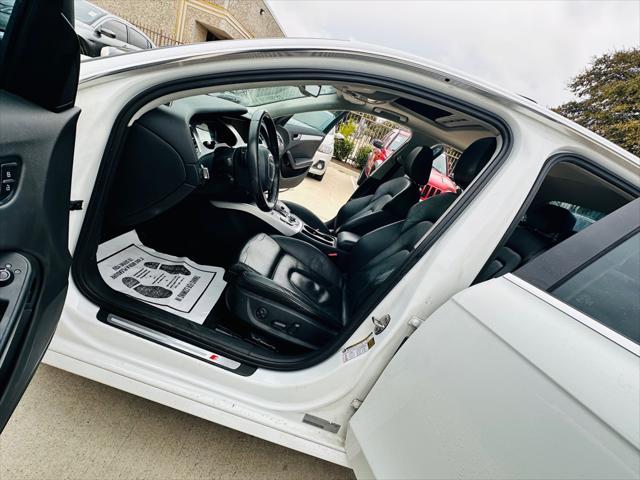 Photo of 2012 WHITE Audi A4