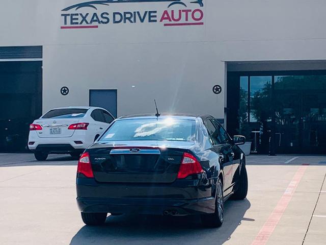 Photo of 2012 BLACK Ford Fusion