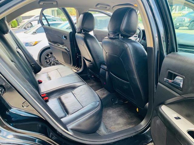 Photo of 2012 BLACK Ford Fusion
