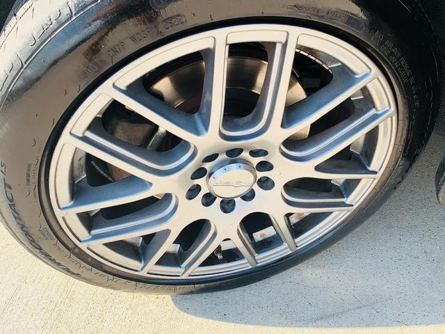Photo of 2012 BLACK Ford Fusion