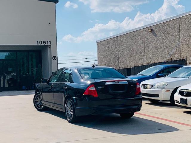 Photo of 2012 BLACK Ford Fusion