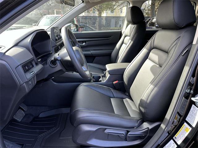 Photo of 2025 Crystal Black Pearl Honda CR-V