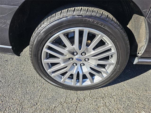 Photo of 2022 Gray Metallic Ford Expedition Max