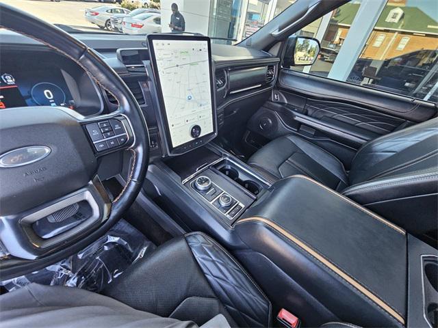 Photo of 2022 Gray Metallic Ford Expedition Max