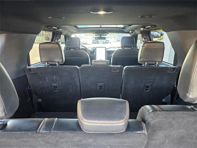 Photo of 2022 Gray Metallic Ford Expedition Max
