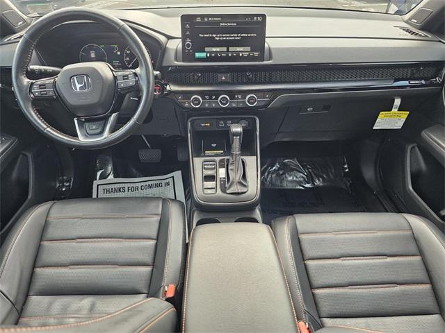 Photo of 2023 Platinum White Pearl Honda CR-V Hybrid