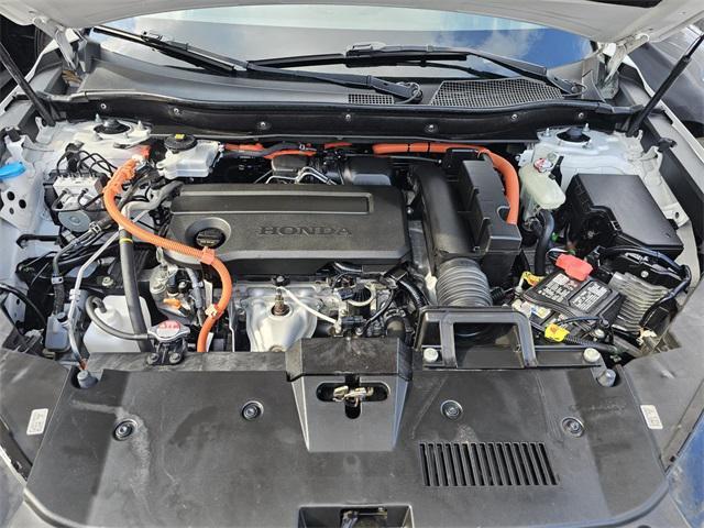 Photo of 2023 Platinum White Pearl Honda CR-V Hybrid