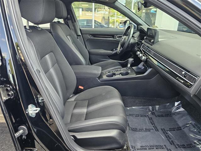 Photo of 2025 Crystal Black Pearl Honda Civic Hybrid
