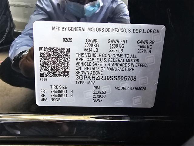 Photo of 2025 Mercury Silver Metallic Honda Prologue