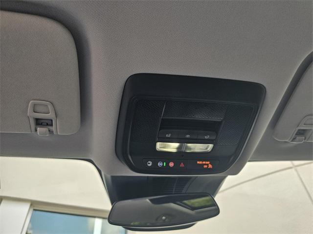 Photo of 2025 Mercury Silver Metallic Honda Prologue
