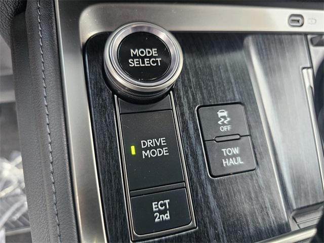 Photo of 2025 Nori Green Pearl Lexus GX 550