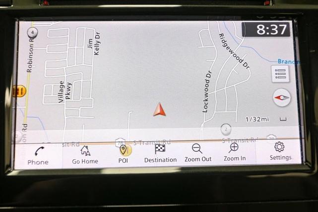 Photo of 2019 Pearl White Tricoat Nissan Rogue