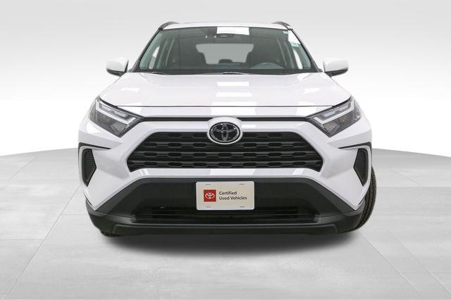 Photo of 2022 White Toyota RAV4