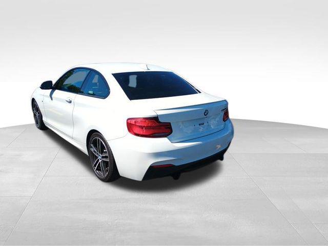 Photo of 2018 Alpine White BMW M240