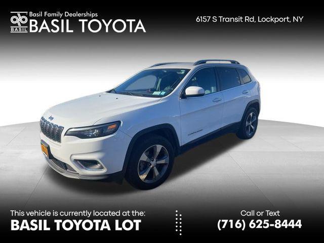 Photo of 2019 Bright White Clearcoat Jeep Cherokee