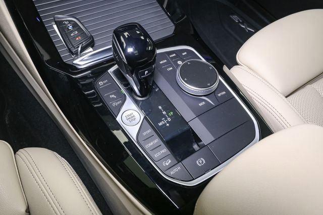 Photo of 2022 Black Sapphire Metallic BMW X3