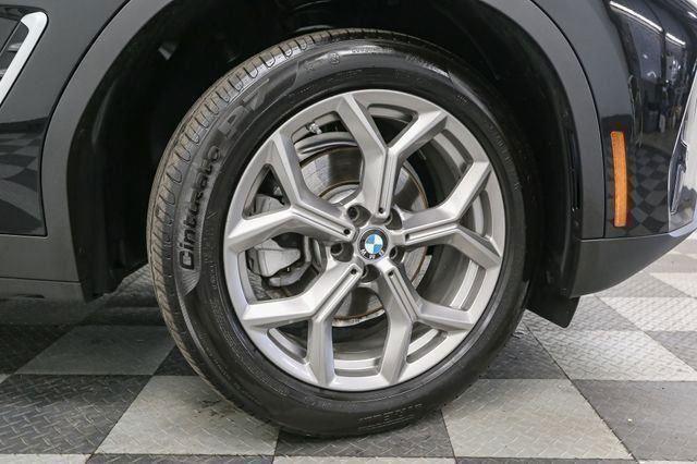 Photo of 2022 Black Sapphire Metallic BMW X3
