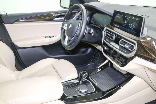 Photo of 2022 Black Sapphire Metallic BMW X3