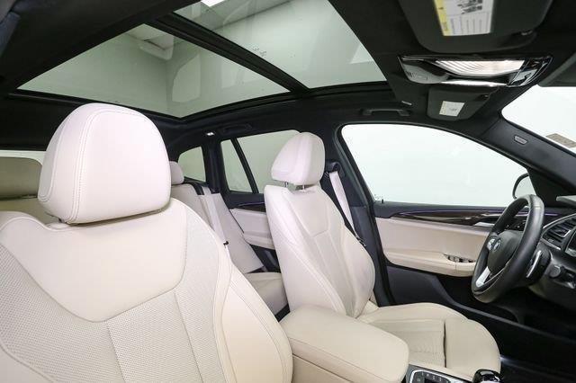 Photo of 2022 Black Sapphire Metallic BMW X3