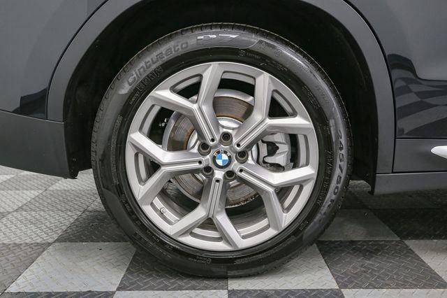 Photo of 2022 Black Sapphire Metallic BMW X3