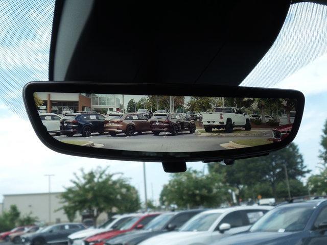 Photo of 2025 Summit White GMC Yukon