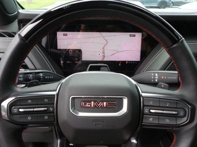 Photo of 2025 Summit White GMC Yukon