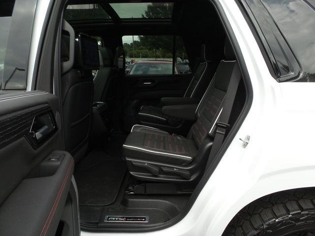 Photo of 2025 Summit White GMC Yukon