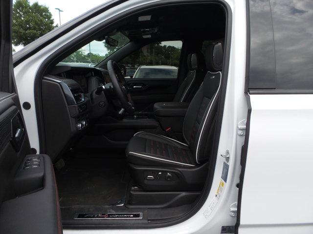 Photo of 2025 Summit White GMC Yukon