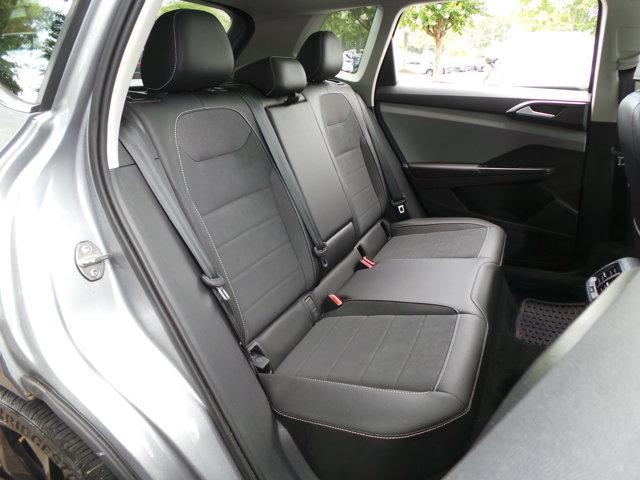 Photo of 2023 Pyrite Silver Metallic Volkswagen Taos