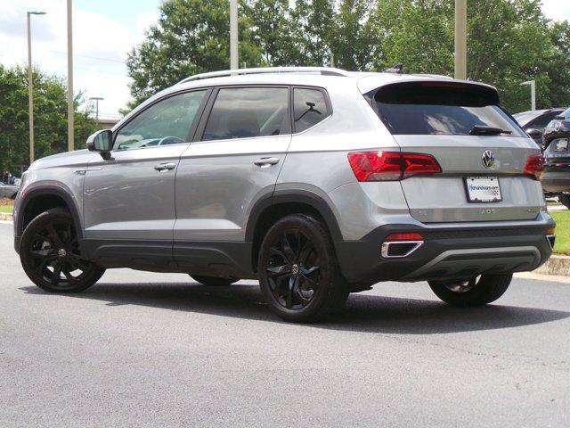 Photo of 2023 Pyrite Silver Metallic Volkswagen Taos