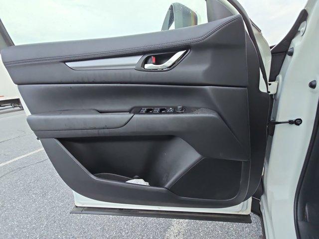 Photo of 2022 Snowflake White Pearl Mazda CX-5