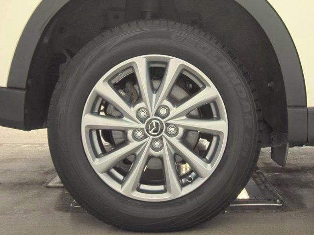 Photo of 2022 Snowflake White Pearl Mazda CX-5