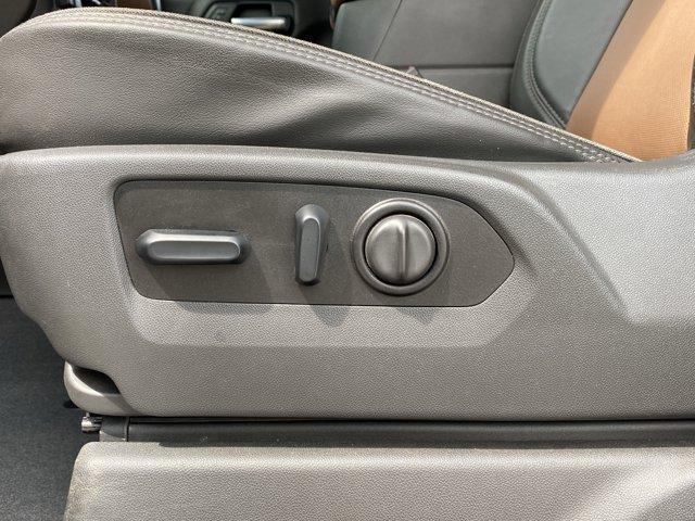 Photo of 2021 Black Chevrolet Silverado 3500