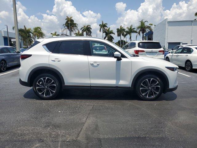Photo of 2023 Rhodium Mazda CX-5