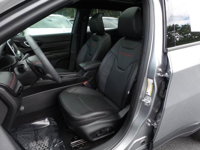 Photo of 2023 Billet Silver Metallic Clearcoat Jeep Compass