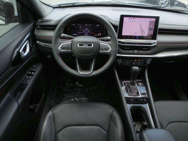 Photo of 2023 Billet Silver Metallic Clearcoat Jeep Compass