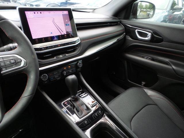 Photo of 2023 Billet Silver Metallic Clearcoat Jeep Compass