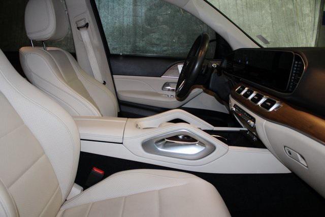 Photo of 2021 Polar White Mercedes-Benz GLE 350